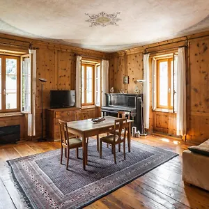 https://casa-pool-tra-st-moritz-e-il-lago-di-como.it-lombardy.com